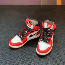 Load image into Gallery viewer, Dropshipping one pair sneaker keychain AJ 1 offwhite Chicago UNC NRG 3D Mini Sneaker shoe keychain