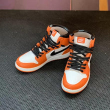 Load image into Gallery viewer, Dropshipping one pair sneaker keychain AJ 1 offwhite Chicago UNC NRG 3D Mini Sneaker shoe keychain