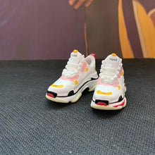 Load image into Gallery viewer, Dropshipping one pair sneaker keychain AJ 1 offwhite Chicago UNC NRG 3D Mini Sneaker shoe keychain